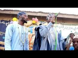 Scopri ricette, idee per la casa, consigli di stile e altre idee da provare. Download Abdul Sirrin Fatahi Ft Ahmad Shehi Tajil Ixxi Kewa Mp4 Mp3 3gp Naijagreenmovies Fzmovies Netnaija