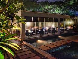 Ada banyak restoran enak dengan harga murah. 11 Tempat Makan Bernuansa Alam Di Surabaya Tempat Makan Bernuansa Alam