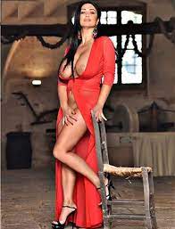 We have no control over the content of these pages. Marika Fruscio