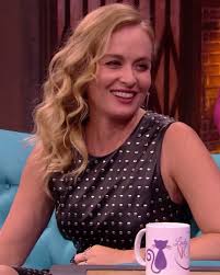 Mariana spinelli tem o mesmo nome da professora de dança que acusou um jovem negro de roubar sua bicicleta no leblon, rio de janeiro. Angelica Apresentadora Wikipedia A Enciclopedia Livre