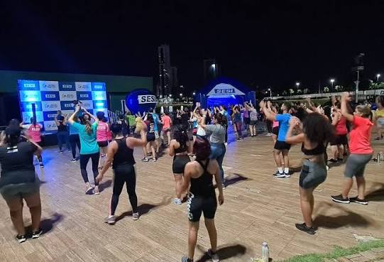 Sesi na Pista Atrai P&uacute;blico do Parque Das &aacute;guas Com Atividades F&iacute;sicas Gratuitas - Sesi MT - Servi&ccedil;o Social da Ind&uacute;stria