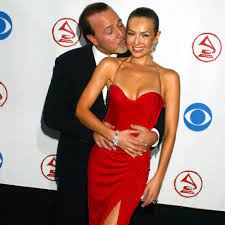 Popular mexican singer and actress whose long run of hits earned her the label queen of latin pop. en.wikipedia.org Thalia And Tommy Mottola Pictures Popsugar Latina