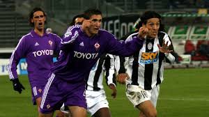 Giorgio chiellini started playing football at just 6 years of age for the youth squad of livorno and at first was used as a central midfielder. Juvefc Ø¯Ø± ØªÙˆÛŒÛŒØªØ± Pre Match Stats Giorgio Chiellini Made His Serie A Debut For Fiorentina During The 2004 05 Season He Would Later Go Onto Score For The Viola Against Juve In