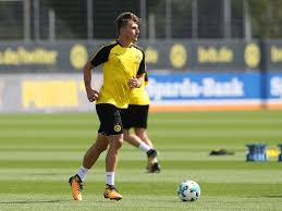 Reus Ersatz Philipp Hier Zum Fussballspielen