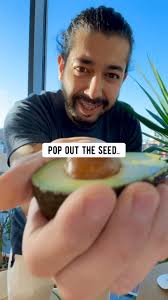 Avocado Magic 🥑🤩 #avocado #howto #tipsandtricks