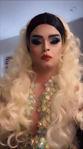 Mil gracias a todo ese público maravilloso y el cariño tan grande , gracias  @ever.0513 por la gran invitación fue una noche increíble,  @karollbarreneche_ mi Bebé gracias por estar siempre allí I love ...