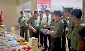 We did not find results for: TrÆ°ng Bay TÆ° Liá»‡u Hiá»‡n Váº­t Vá» 75 NÄƒm Cong An Nhan Dan