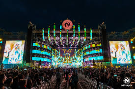 Oliver koletzki @ daydreaming stage, neversea festival, romania. Bigvis Stagedesign Stagedesign Neversea 2017