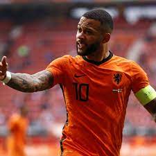 Italian outlet corriere dello sport reports that juventus are another competitor for depay's signature. Dqpu7mwdkla9em