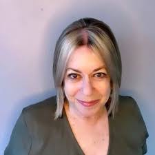 Diane Farber's Instagram, Twitter & Facebook