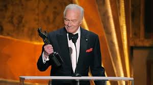 Christopher plummer is a canadian actor well known to film audiences for his role as captain georg von trapp in the 1965 film the sound of music. Yhhwfdj1yn9rpm