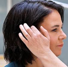 Annalena baerbock und robert habeck sitzen in der ersten reihe. Grune Baerbock Bekommt Zu Spuren Was Regieren Mit Der Union Heisst Welt