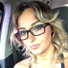 Amanda Reimer (@ar_reimer)