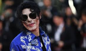 Sieben jahre nach dem tode des king of pop …. King Of Pop Ein Thriller Uber Den Tod Hinaus Vor Zehn Jahren Starb Michael Jackson Kleinezeitung At