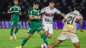 Bastidores: por que Palmeiras recusou 'fortuna' por Flaco e o que clube quer para negociar atacante com a Europa