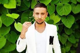 Фотографии, подробно о семье, видео, последние новости 2021. Dmitrij Monatik Monatik Biografiya Foto Rost I Ves Ego Zhena Slushat Pesni Onlajn 2021