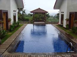 Terletak di lembang, bandung barat, villa bantal guling adalah villa yang sederhana namun cocok untuk liburan keluarga. Pusat Info Villa Bantal Guling Villa Lembang Pergidulu Com