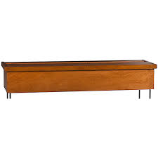 75 gallon aquariums are a good size for any fish enthusiasts who want a large tank, but aren't. Majesty Canopy Marineland
