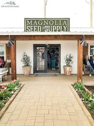 Magnolia Market Tips How To Have A Lovely Day In Waco Magnolia Market Farm Market Ideas Magnolia Farms