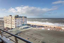Genießen sie die nachmittagssonne und am abend den fantastischen sonnenuntergang über der nordsee! Haus Am Meer Ferienwohnungen Auf Sylt