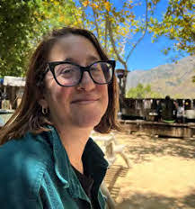 Jill Pharo's Instagram, Twitter & Facebook