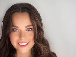 Evie thrilled to be playing Cinderella in Grand Theatre panto