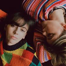 Jenny De Nucci e Ariete confidano a Vogue il loro quotidiano di giovane  coppia | Vogue Italia