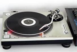 Vinylhunt.com is a directory of independent record shops that offer new and used vinyl, turntables, lps, 45s, colored vinyl, record player parts, dj equipment and turntable repair services. Technics Sl 1200 Wikipedia