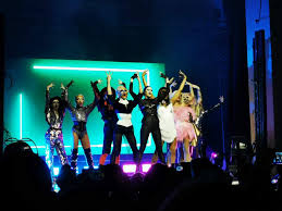 Super spontan superstar 2017 akhir off 55 www skolanlar nu. Queen Of Drags Live Show Im Metropol Theater In Berlin Gay Reiseblog