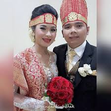 Kebaya pengantin batak kancing depan : 98 Model Baju Kebaya Pernikahan Adat Batak Toba Kekinian Kebaya Pernikahan Pengantin Pernikahan