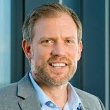 Alexander Kraus's Instagram, Twitter & Facebook