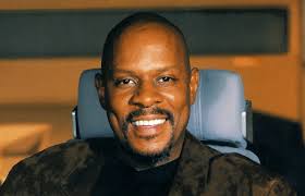 A very Happy Birthday to Avery Brooks, from all of us at STO!