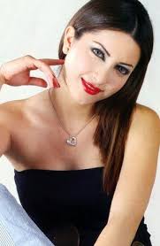 موسوعة الصور الأكثر وضوحا ألبوم صور النجمة السورية الجميلة نسرين طافش بطله ص Camisole Top Beautiful Women