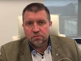 Российский президент владимир путин дал россиянам больше выходных, объявив нерабочими не только праздники в мае, но и дни между ними. Wqq8l Quwrfcjm