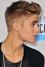 Comb the bangs into the front and follow the side sweep look. 2014 Justin Bieber Hair 1333x2000 Wallpaper Teahub Io