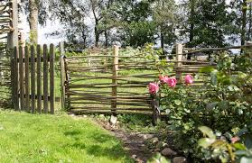 Heute Werden Wir Im Garten Kreativ Gestalten Mit Weidenruten Ist Sicherlich Nicht Neu Und Auf Unsere Grossartige Innovation Zu Garten Gartengestaltung Weiden