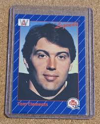 TOM CLEMENTS WINNIPEG Blue Bombers All Time Greats Lapel Pin NEW OLD STOCK  nhc15 $1.50