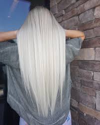 Hair On Instagram This Photo Doesn T Even Do It Justice I Have Never Seen Anyone S Ends Get This Pure Of A Platinum Blonde Hair Long Hair Styles Hair Styles