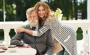 У головних ролях легендарний сучасний український актор станіслав боклан та майбутня зірка вітчизняного кіно дарья петрожицька. 79a7uois8ebgsm