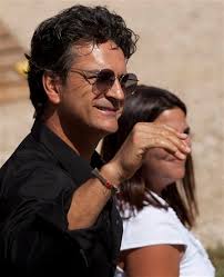 Arjona inaugura su propia escuela en Guatemala