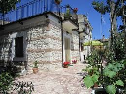 La migliore opportunità per una vacanza al mare o per un viaggio di affari in un comodo e confortevole appartamento, in splendida posizione al centro di pescara, strada adiacente alla riviera, silenziosa, arredata con gusto. Case E Appartamenti Vacanze Abruzzo Da 29 Hundredrooms
