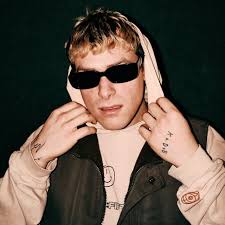 Johnny Took (@johnnytook) • Instagram photos and videos