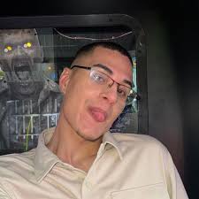 Experiências em Miami: Tatuagens e Reflexões Pessoais