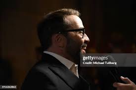 77 Photos & High Res Pictures