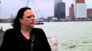 De best bekeken aflevering was die met muzikant typhoon. Mijn010 Inez Weski Youtube Inez Youtube