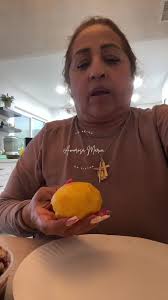 Amorosa Maria Vive Comiendo Mango