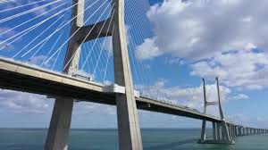Die längste brücke europas ist die ponte vasco da gama in lissabon, portugal mit 17,185 km. Stockvideo Gama Bridge Videoclip Gama Bridge Lizenzfreie Hd Videos Depositphotos