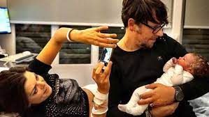 Get all the lyrics to songs by jan dulles and join the genius community of music scholars to learn the meaning behind the lyrics. 3js Singer Jan Dulles Welcomes Son