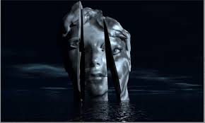 Es un estado de la indicación médica ante un brote psicótico es el tratamiento farmacológico con antipsicóticos y en muchas ocasiones es necesario el ingreso. Psicosi Quando Tra Deliri E Allucinazioni L Io Si Disgrega Different