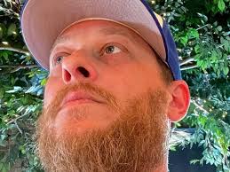 Fundraiser for Kim Scanlan hoven by Chris “Sicknote” Cruickshank : Matthew  “Love Hz” Scanlan